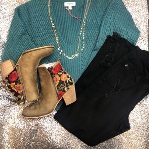 Sweater, jeans, and booties!